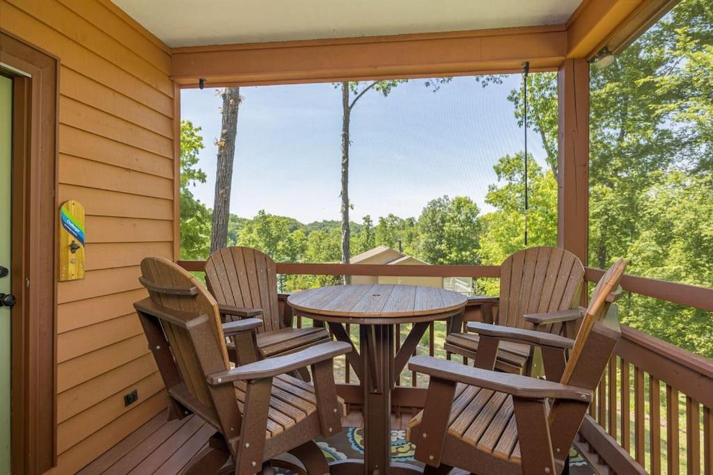 Lakefront With 3 King Beds, Pool Table, Arcade Barrel Dandridge Exterior photo