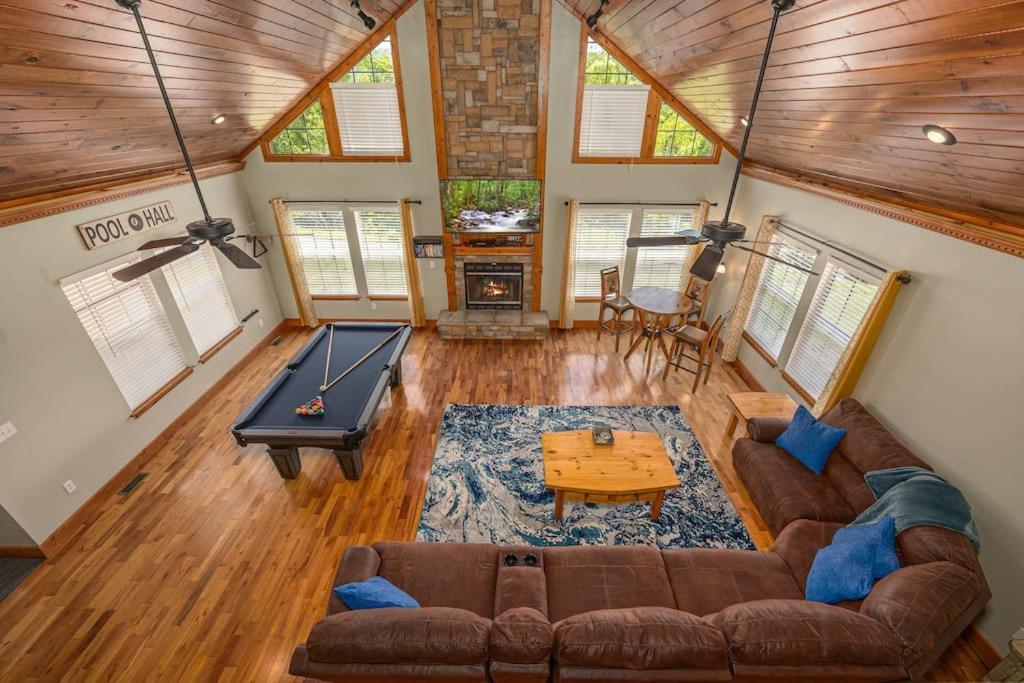 Lakefront With 3 King Beds, Pool Table, Arcade Barrel Dandridge Exterior photo