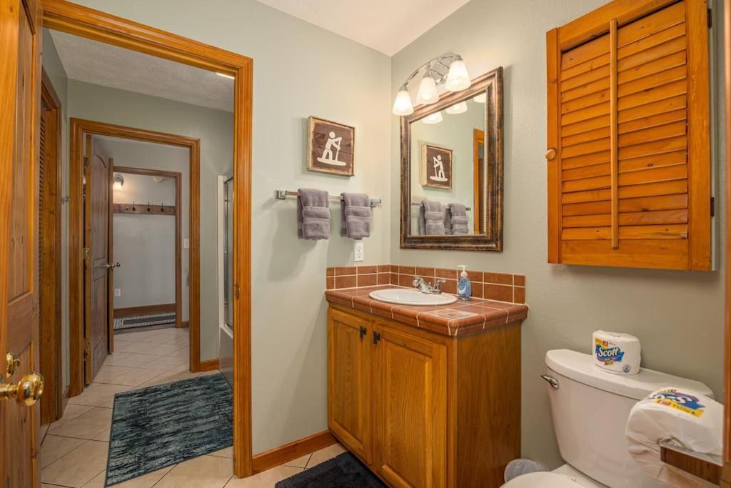 Lakefront With 3 King Beds, Pool Table, Arcade Barrel Dandridge Exterior photo